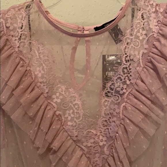 Lace top - Picture 2 of 2